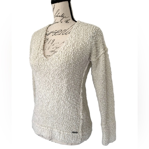 Abercrombie & Fitch Boucle V-Neck Sweater Cream Size XS - Picture 4 of 7